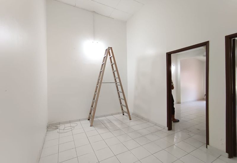 Pantai Dalam Kampung Kerinchi