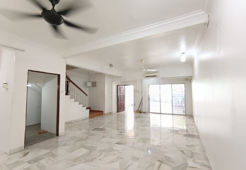 Pantai Dalam Kampung Kerinchi