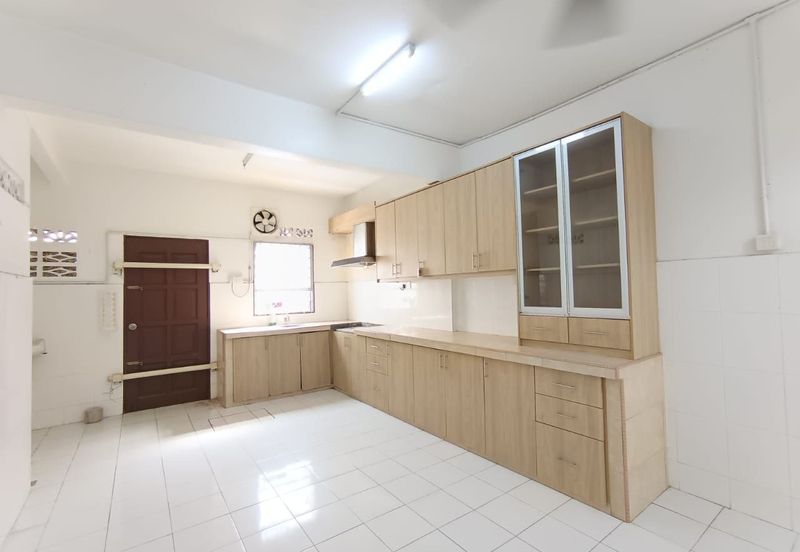 Pantai Dalam Kampung Kerinchi