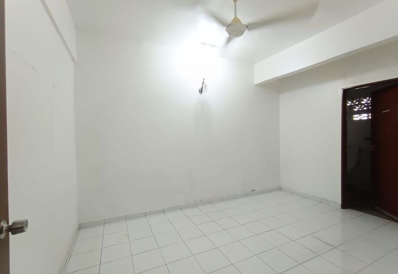 Pantai Dalam Kampung Kerinchi