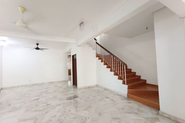 Pantai Dalam Kampung Kerinchi