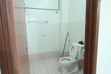 Pantai Dalam Kampung Kerinchi