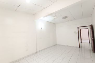 Pantai Dalam Kampung Kerinchi