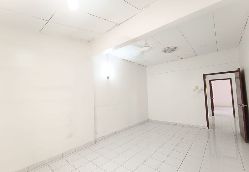 Pantai Dalam Kampung Kerinchi