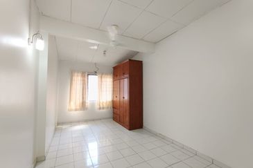 Pantai Dalam Kampung Kerinchi