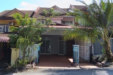 Pantai Dalam Kampung Kerinchi