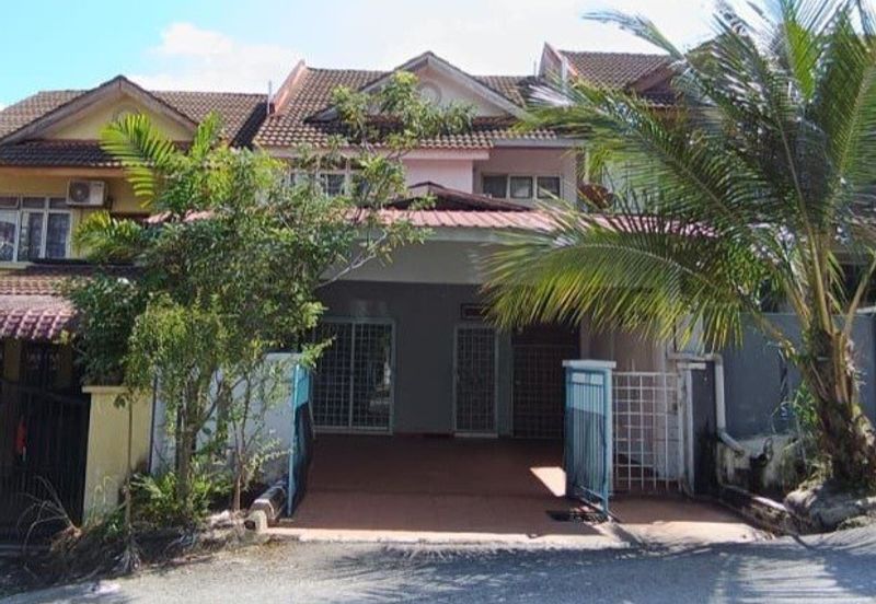 Pantai Dalam Kampung Kerinchi