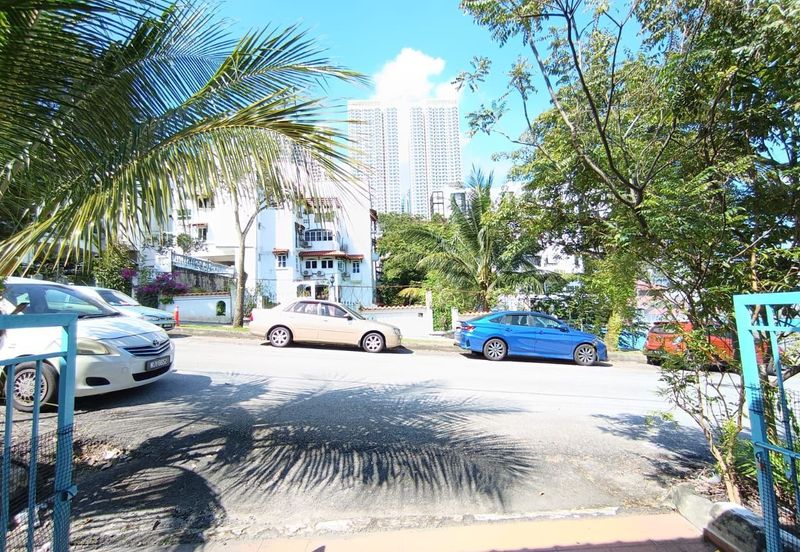 Pantai Dalam Kampung Kerinchi