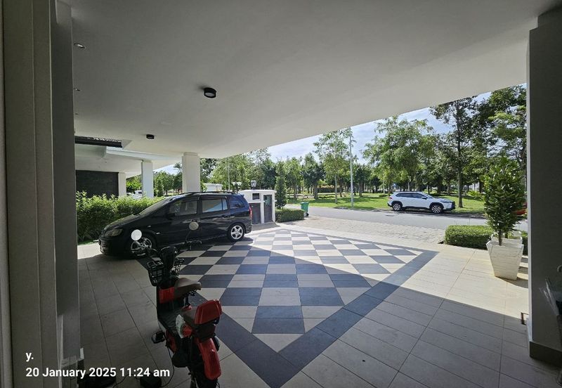 Tenderfields @ Eco Majestic