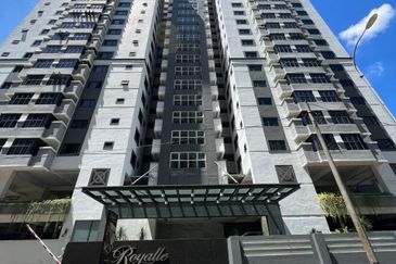 Royalle Condominium @ North Kiara