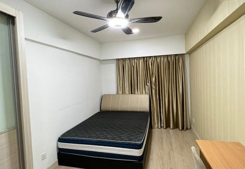 Royalle Condominium @ North Kiara