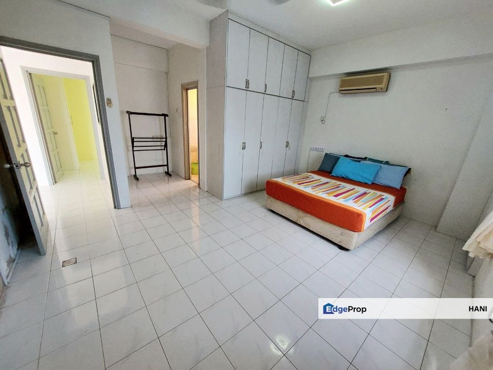Value Buy! 3R Condo @ Casa Venicia, Selayang | 1,260 sqft | RM330K Nett, Selangor, Selayang