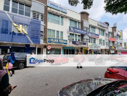 FOR RENT: First Floor Office Taman Mutiara Gombak Selangor, Selangor, Gombak