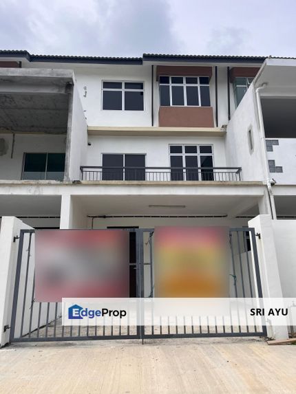 FOR RENT: 3 Storey Terrace House Taman Scientex Kundang Jaya Rawang Selangor, Selangor, Rawang