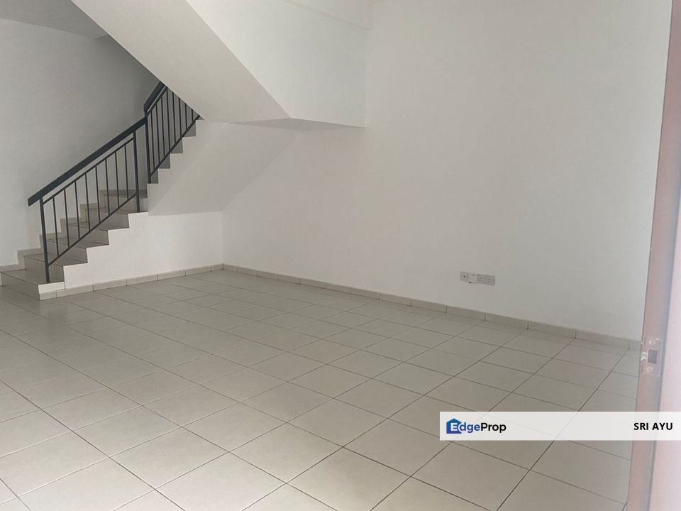 FOR RENT: 3 Storey Terrace House Taman Scientex Kundang Jaya Rawang ...