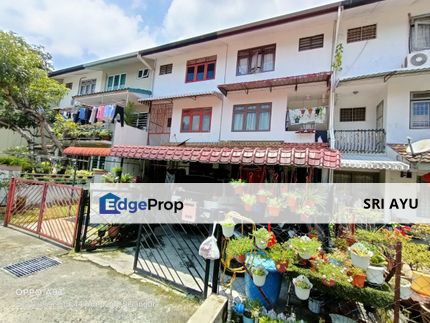 RUMAH TERES 3 Tingkat  TAMAN DAGANG, AMPANG  Walking Distance LRT AMPANG =========================  Details: - 3 Storey Intermediate - Land area , Selangor, Ampang