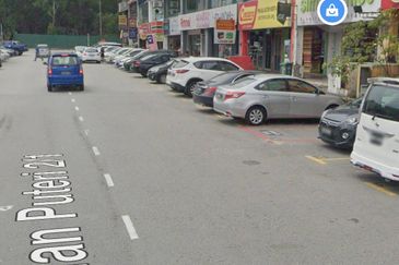 Bandar puteri ground floor shop lot for rent 