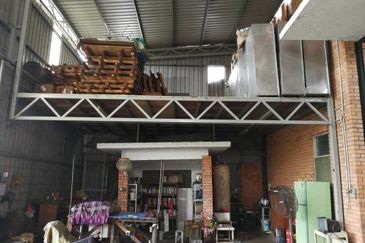 Corner lot factory for sale at Shah Alam, sek 34 