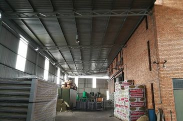 Corner lot factory for sale at Shah Alam, sek 34 