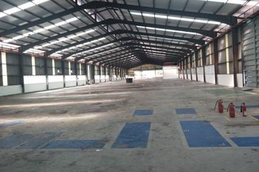 Warehouse for rent at Klang