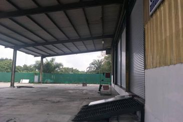 Warehouse for rent at Klang