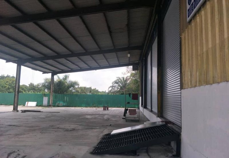 Warehouse for rent at Klang