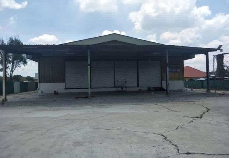 Warehouse for rent at Klang