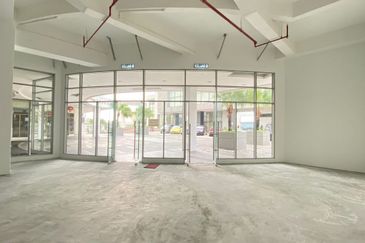 Ground floor Commercial shop lot for rent at Bandar Puteri, Puchong 