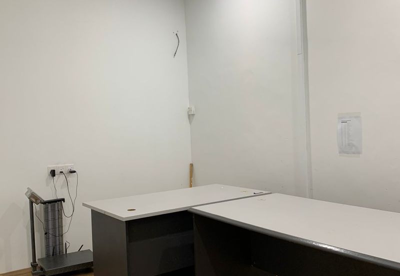 1.5 link shop office for rent at bandar puteri puchong 