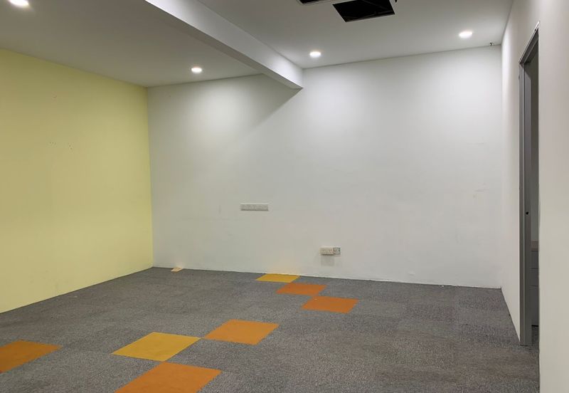 1.5 link shop office for rent at bandar puteri puchong 