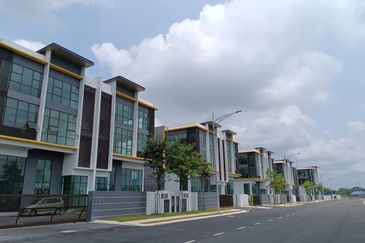 Cipta Industrial Park @ Serenia City