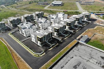 Cipta Industrial Park @ Serenia City