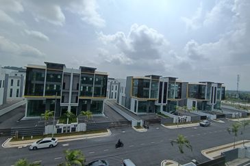 Cipta Industrial Park @ Serenia City