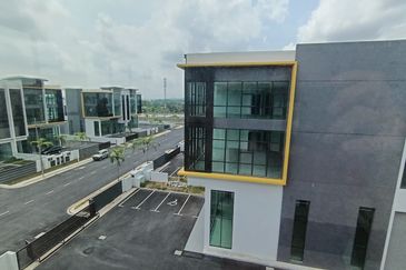 Cipta Industrial Park @ Serenia City