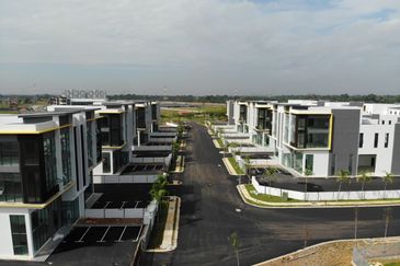 Cipta Industrial Park @ Serenia City