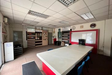 Bukit Jelutong Industrial Park