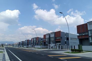 Elmina Business Park