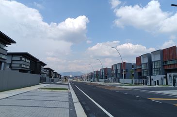 Elmina Business Park