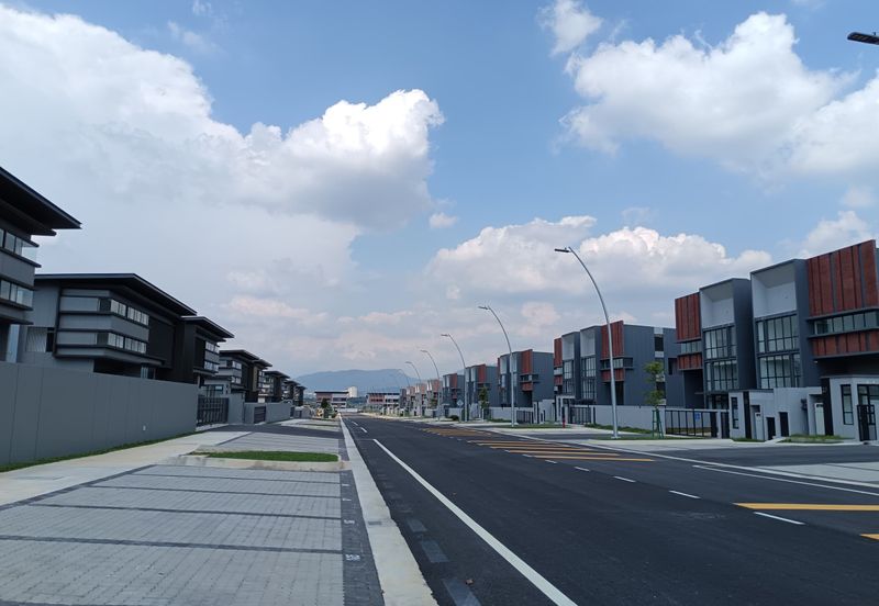 Elmina Business Park