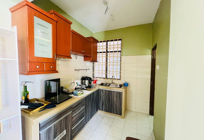 Desa Bayan Apartment