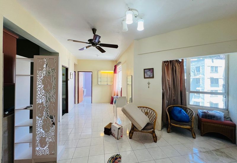 Desa Bayan Apartment