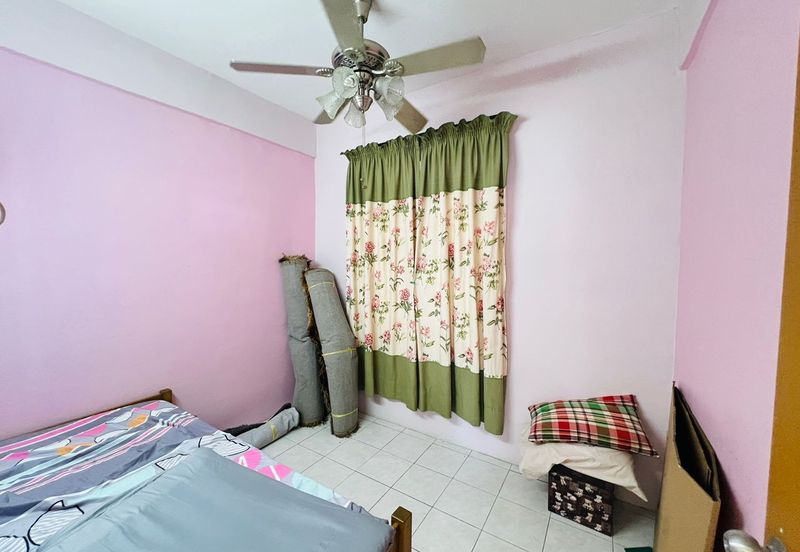 Desa Bayan Apartment