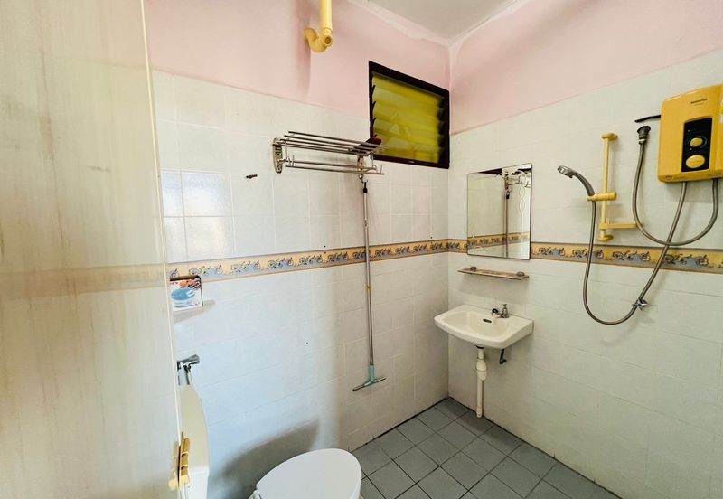 Desa Bayan Apartment