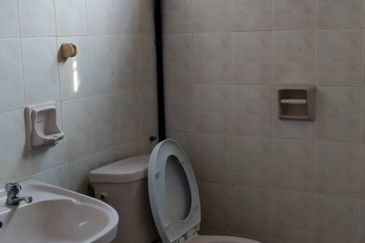 Cangkat Sungai Ara 8