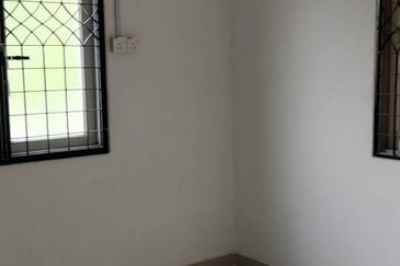 Cangkat Sungai Ara 8