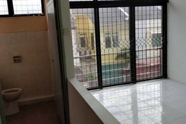 Cangkat Sungai Ara 8