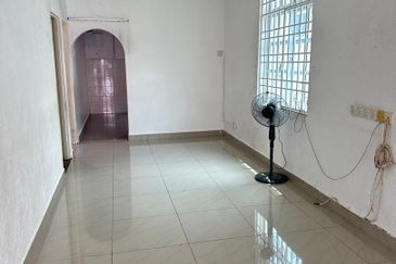 Lintang Sungai Ara 1