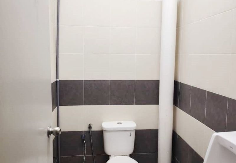 Golden Triangle 2 Bayan Lepas Shop office for rent First Floor