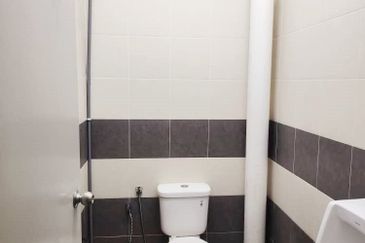 Golden Triangle 2 Bayan Lepas Shop office for rent First Floor