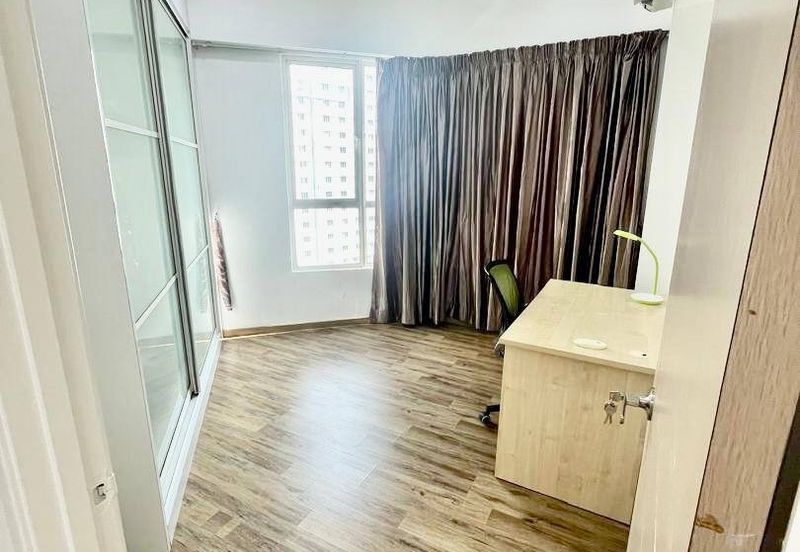 Birch Regency - Times Square